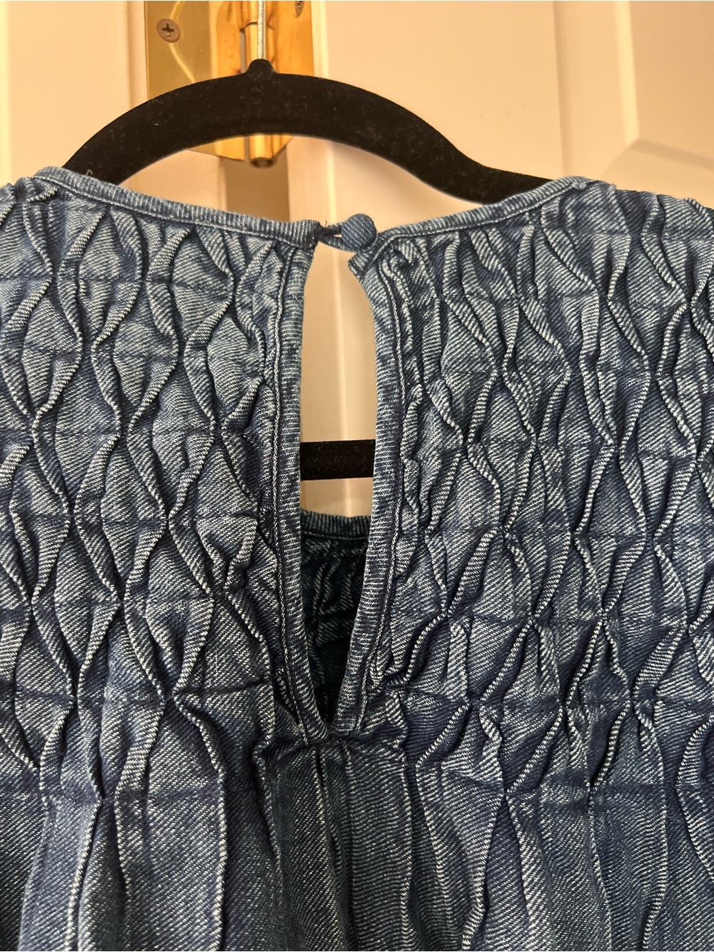 Anthropologie The Lisa Smocked Puff Sleeve Soft Denim Peasant Top in Deep Blue L - Picture 6 of 7